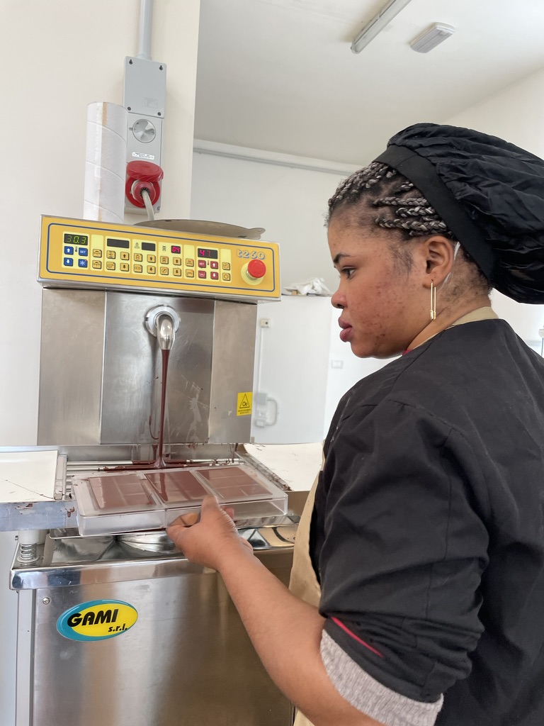 Le donne di NINA KAKAW al lavoro